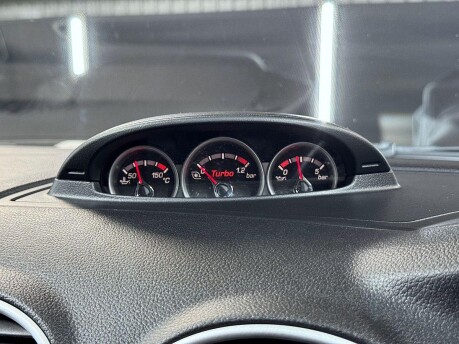 Ford Focus 2.5 SIV ST-3 3dr 27