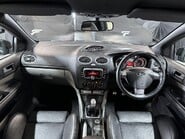 Ford Focus 2.5 SIV ST-3 3dr 29