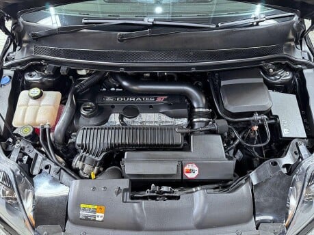 Ford Focus 2.5 SIV ST-3 3dr 7