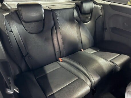Ford Focus 2.5 SIV ST-3 3dr 37