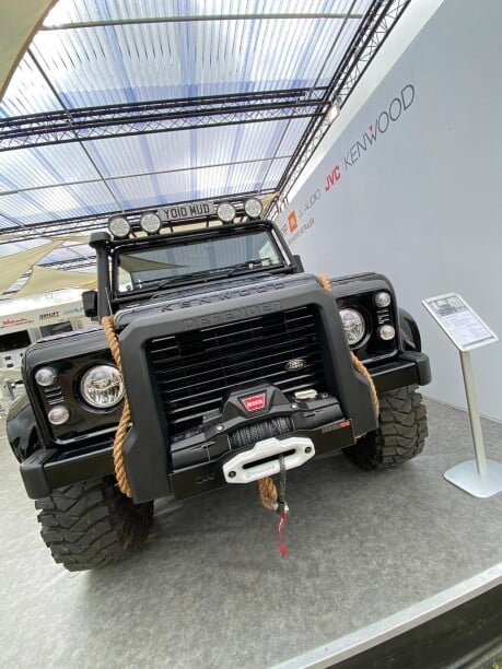 Land Rover Defender TD XS DCB 9