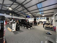 Land Rover Defender TD XS DCB 24