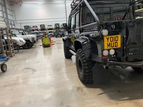 Land Rover Defender TD XS DCB 31