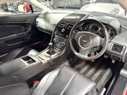 Aston Martin Vantage V8 27