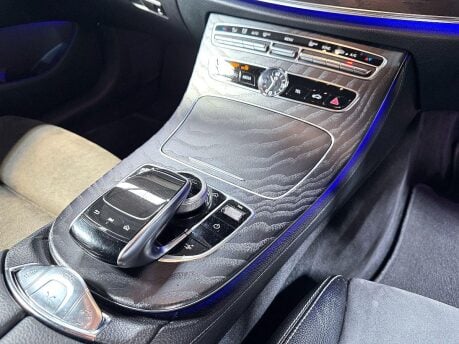 Mercedes-Benz E Class E 220 D AMG LINE PREMIUM PLUS 38