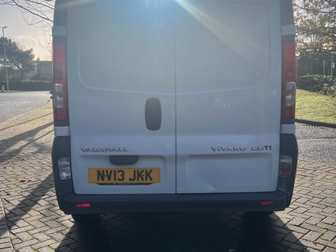 Vauxhall Vivaro 2700 CDTI 4