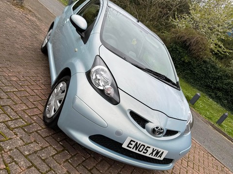 Toyota Aygo VVT-I PLUS 7