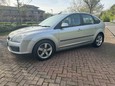 Ford Focus LX 7