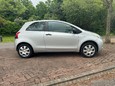 Toyota Yaris T2 VVT-I 2