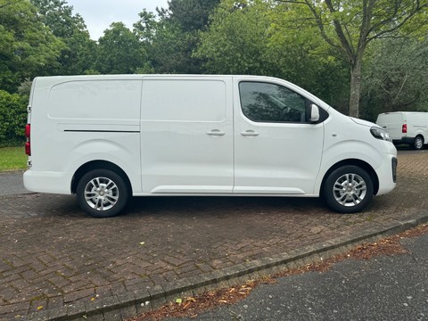 Vauxhall Vivaro L2H1 2900 SPORTIVE S/S 2