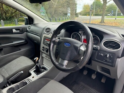 Ford Focus ZETEC 10