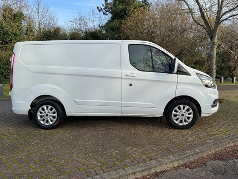 Ford Transit Custom 300 LIMITED P/V ECOBLUE 2