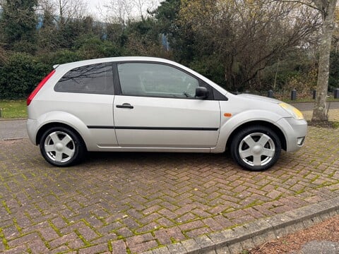 Ford Fiesta ZETEC 16V 2