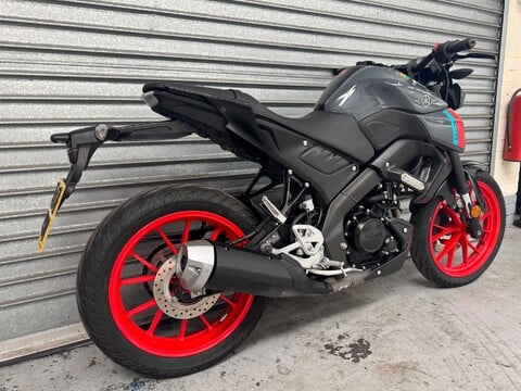Yamaha MT-01 MT 125 (MTN 125-A) 4