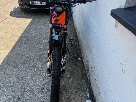 Sur-Ron Light Bee Off-Road 11
