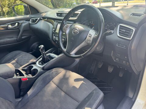 Nissan Qashqai ACENTA PREMIUM DIG-T 7