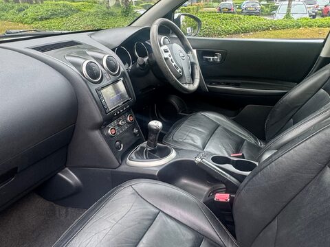 Nissan Qashqai TEKNA 12