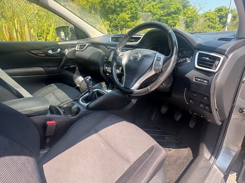 Nissan Qashqai N-CONNECTA DIG-T 8