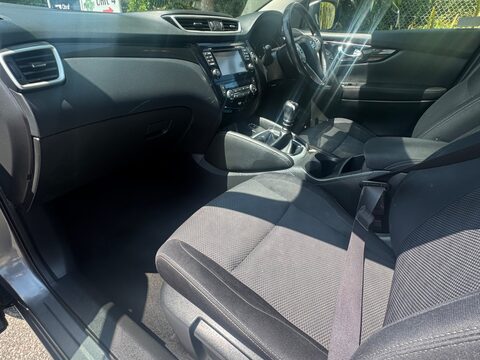 Nissan Qashqai N-CONNECTA DIG-T 14