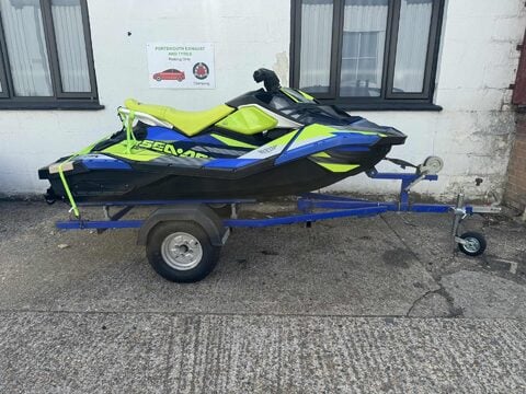 Sea-Doo Spark 2021 Seadoo spark jet ski 1