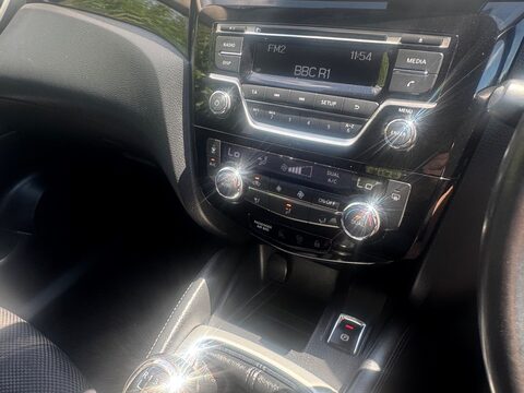 Nissan Qashqai ACENTA DIG-T SMART VISION 11