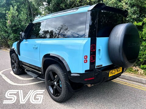 Land Rover Defender FIRST EDITION MHEV 3