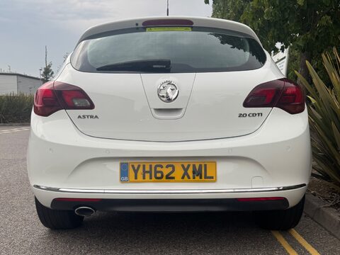 Vauxhall Astra ELITE CDTI 6