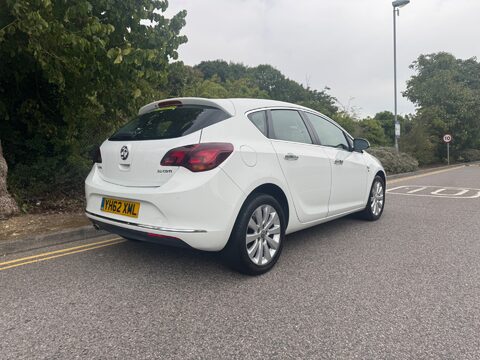 Vauxhall Astra ELITE CDTI 3