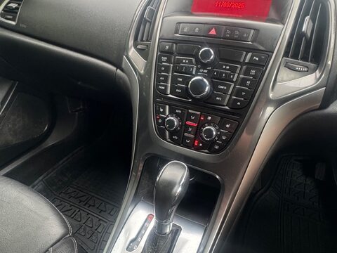 Vauxhall Astra ELITE CDTI 11