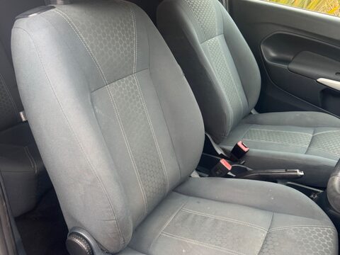 Ford Fiesta ZETEC 8