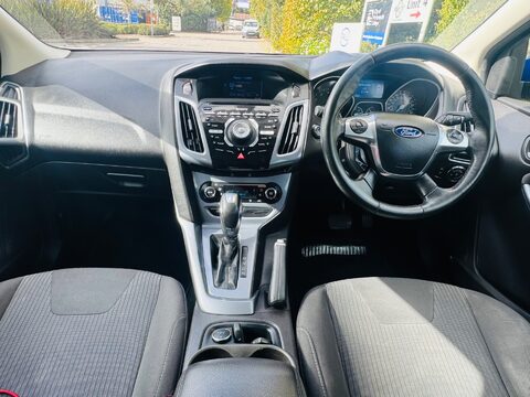 Ford Focus TITANIUM NAVIGATOR 15