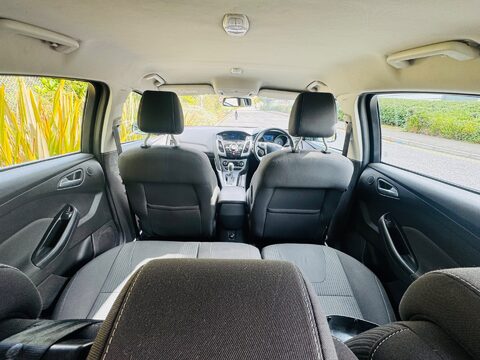 Ford Focus TITANIUM NAVIGATOR 11