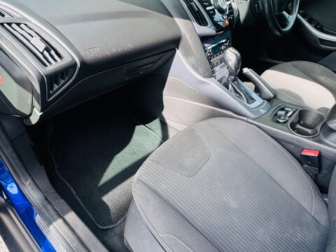 Ford Focus TITANIUM NAVIGATOR 14