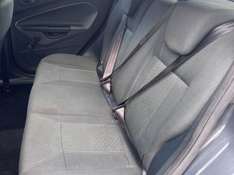 Ford Fiesta ZETEC 11