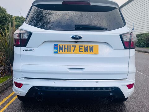 Ford Kuga ST-LINE X TDCI 6