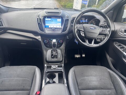 Ford Kuga ST-LINE X TDCI 15