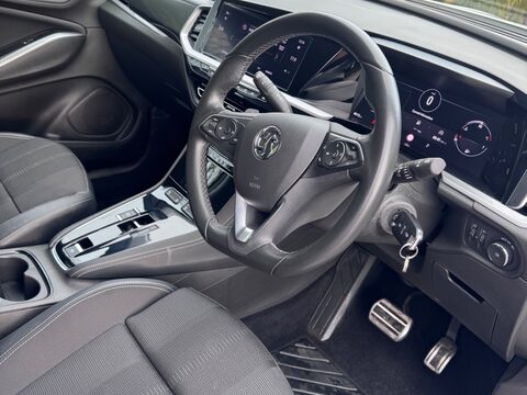 Vauxhall Grandland GS 8