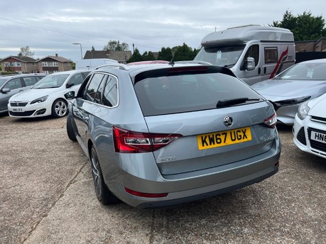 Skoda Superb 2.0 TDi 4x4 LAURIN AND KLEMENT ESTATE 6