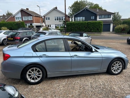 BMW 3 Series 320D 2.0 EFFICIENTDYNAMICS BUSINESS 9