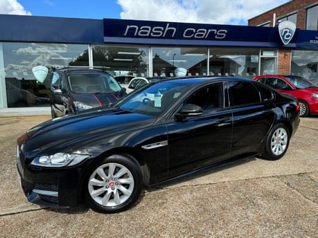 Jaguar XF 2.0 R-SPORT 2