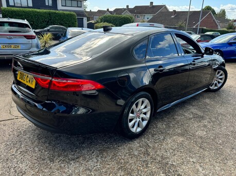 Jaguar XF 2.0d R-Sport Auto Euro 6 (s/s) 4dr 10