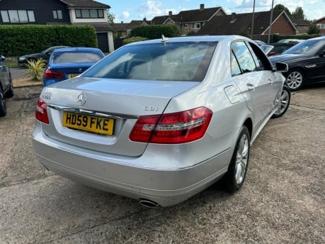 Mercedes-Benz E Class 3.0 E350 CDI V6 BlueEfficiency Avantgarde G-Tronic Euro 5 4dr 9