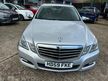 Mercedes-Benz E Class 3.0 E350 CDI V6 BlueEfficiency Avantgarde G-Tronic Euro 5 4dr 17