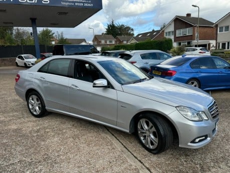 Mercedes-Benz E Class 3.0 E350 CDI V6 BlueEfficiency Avantgarde G-Tronic Euro 5 4dr 14