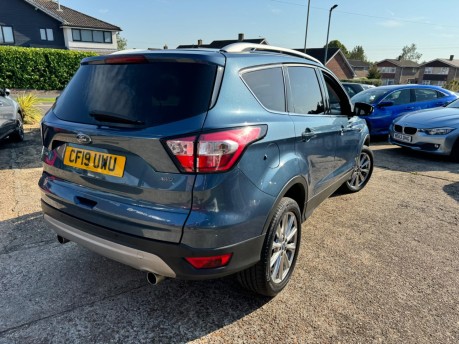 Ford Kuga TITANIUM EDITION 11