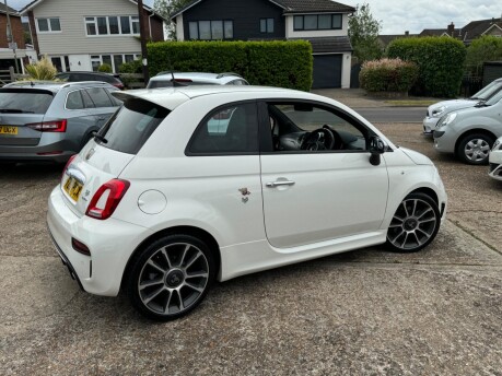 Abarth 595 1.4 T-Jet 165 Turismo 70th Anniversary Edition 9