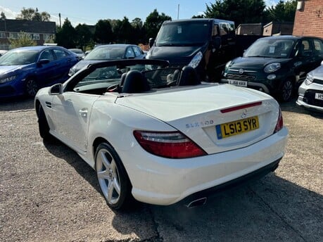 Mercedes-Benz SLK 200 1.8 BlueEfficiency AMG Sport G-Tronic+ Euro 5 (s/s) 2dr 5