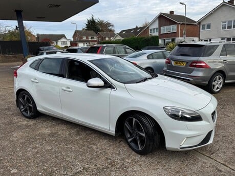 Volvo V40 1.6 D2 R-DESIGN LUX NAV 12