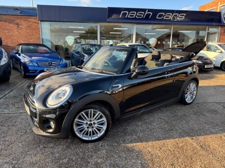 Mini Convertible 1.5 Petrol COOPER 2