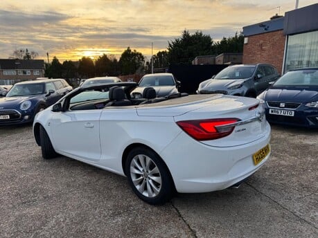 Vauxhall Cascada Vauxhall Cascada 1.4i Turbo Elite Euro 6 (s/s) 2dr 7